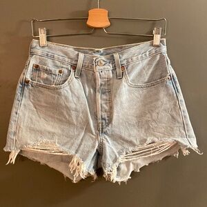 Levi’s Premium 501 High Rise Cutoff Short 100% Cotton EUC